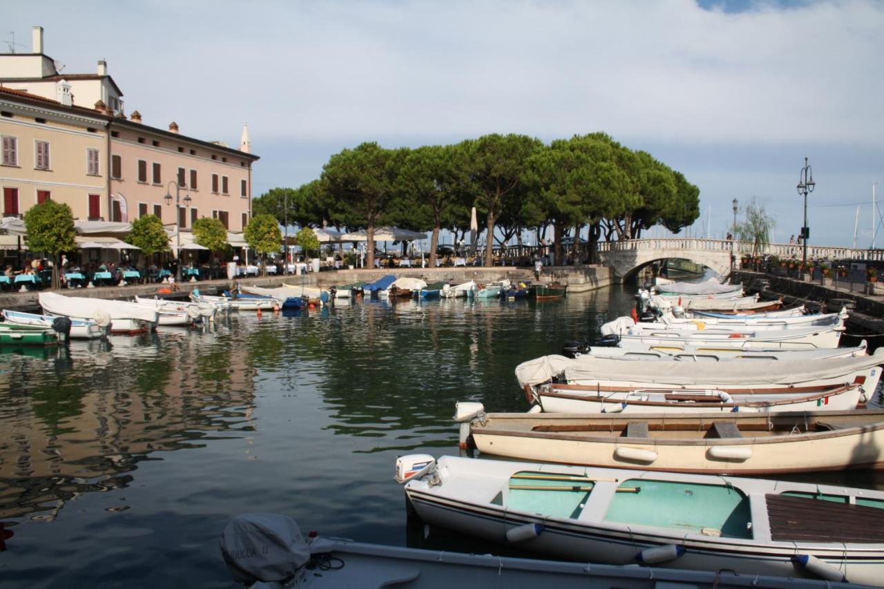 Casa Lorena Desenzano del Garda Luaran gambar