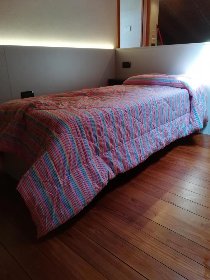 Casa Lorena Desenzano del Garda Luaran gambar