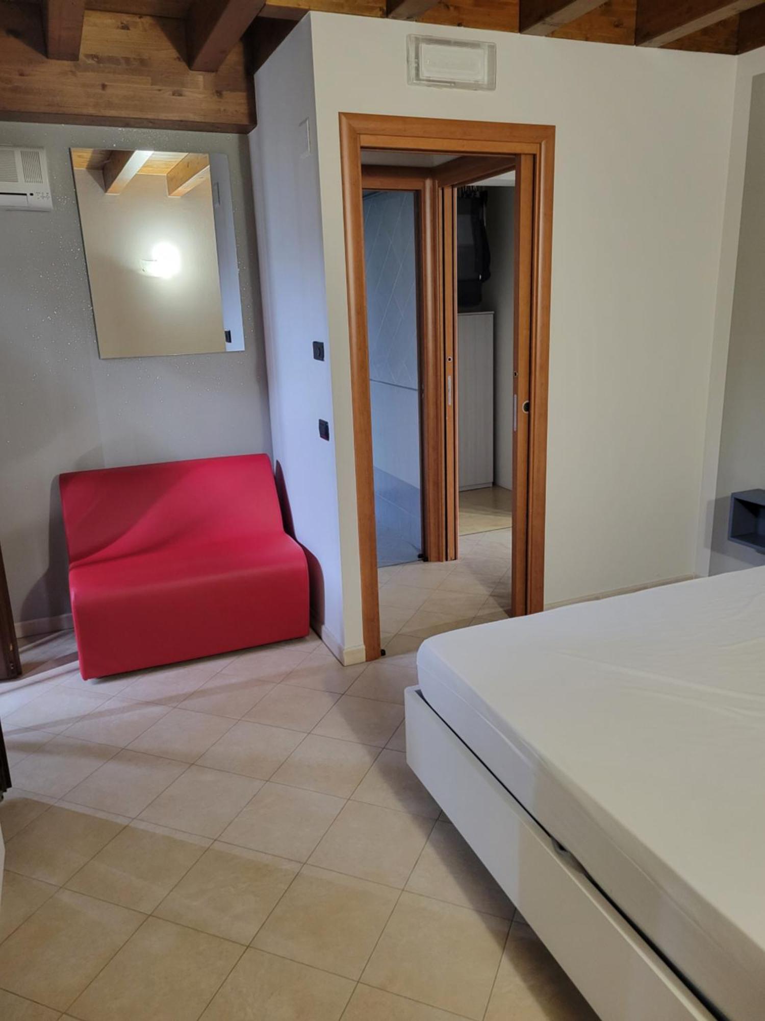 Casa Lorena Desenzano del Garda Luaran gambar